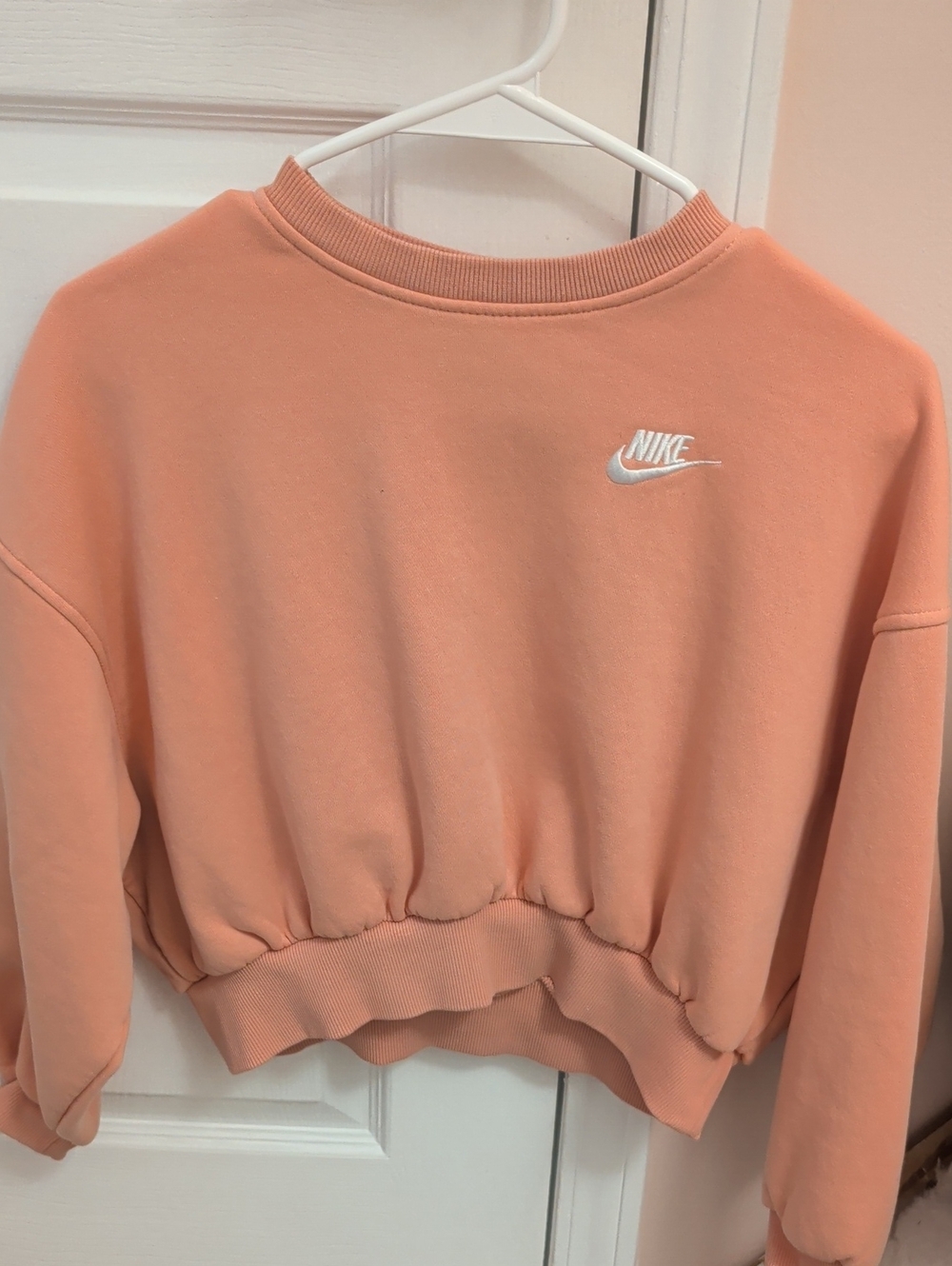 Nike Girls Peach Cropped Crewneck Sweatshirt